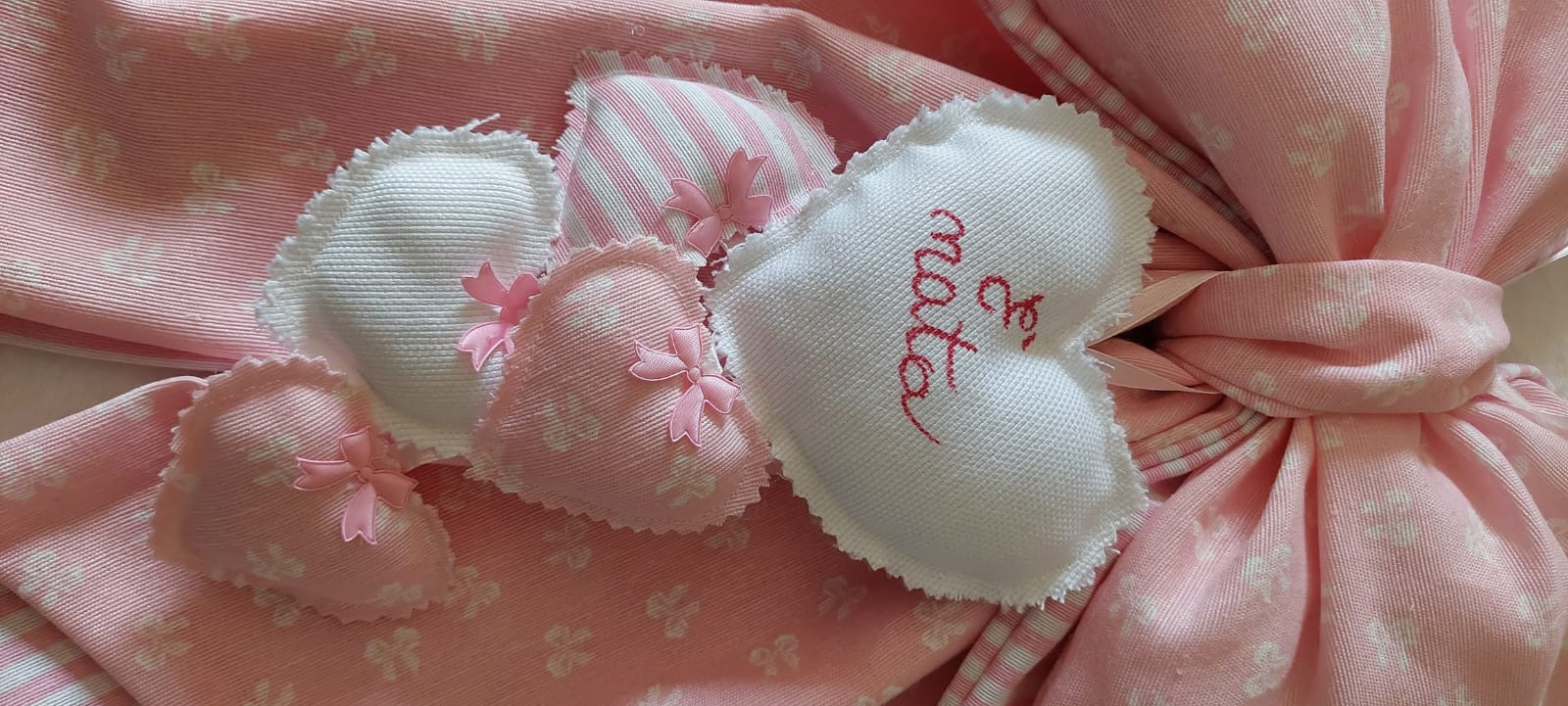 Fiocco Nascita Artigianale Rosa Con Cuori