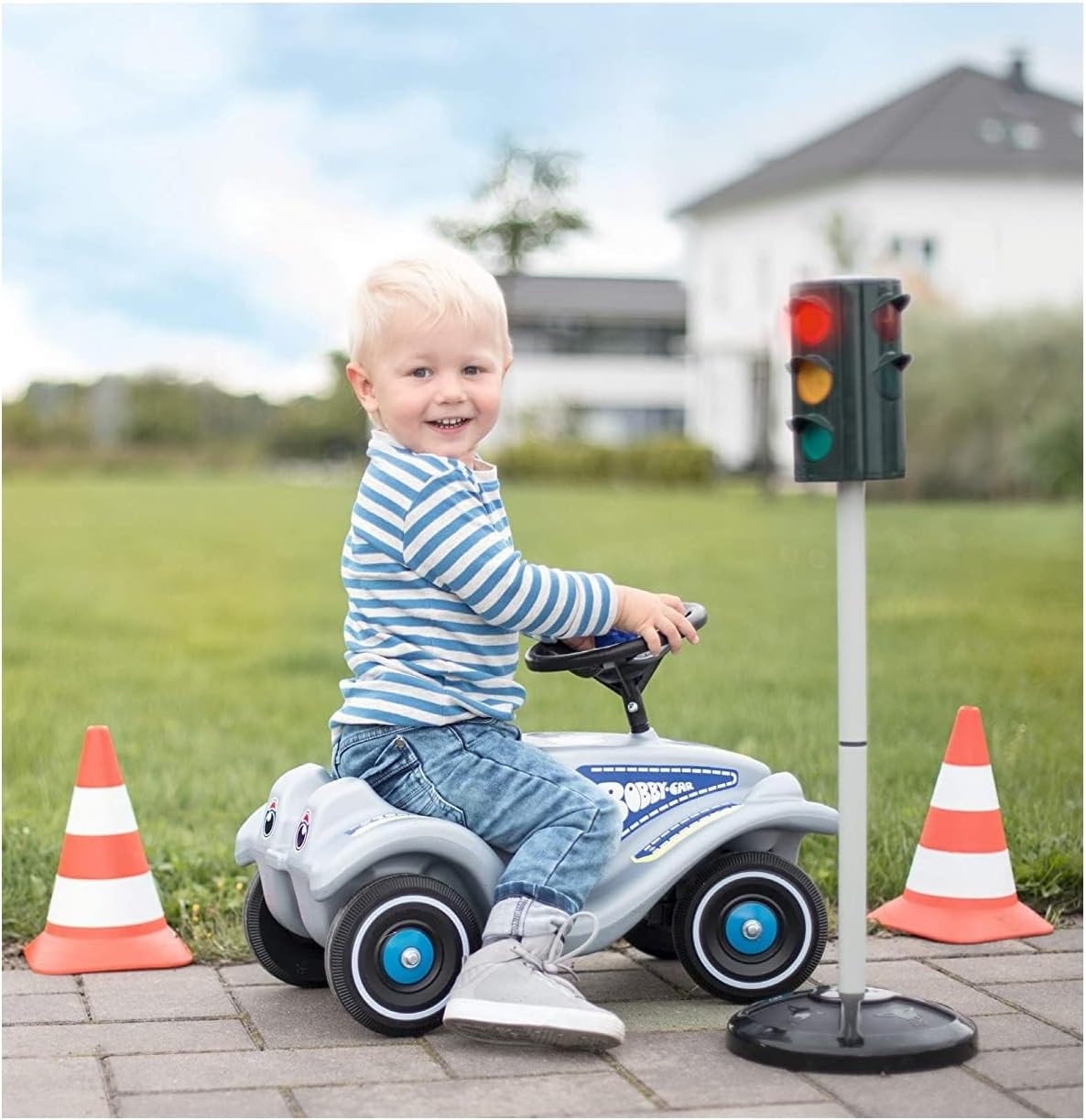 Realistische Ampel mit Zubehör