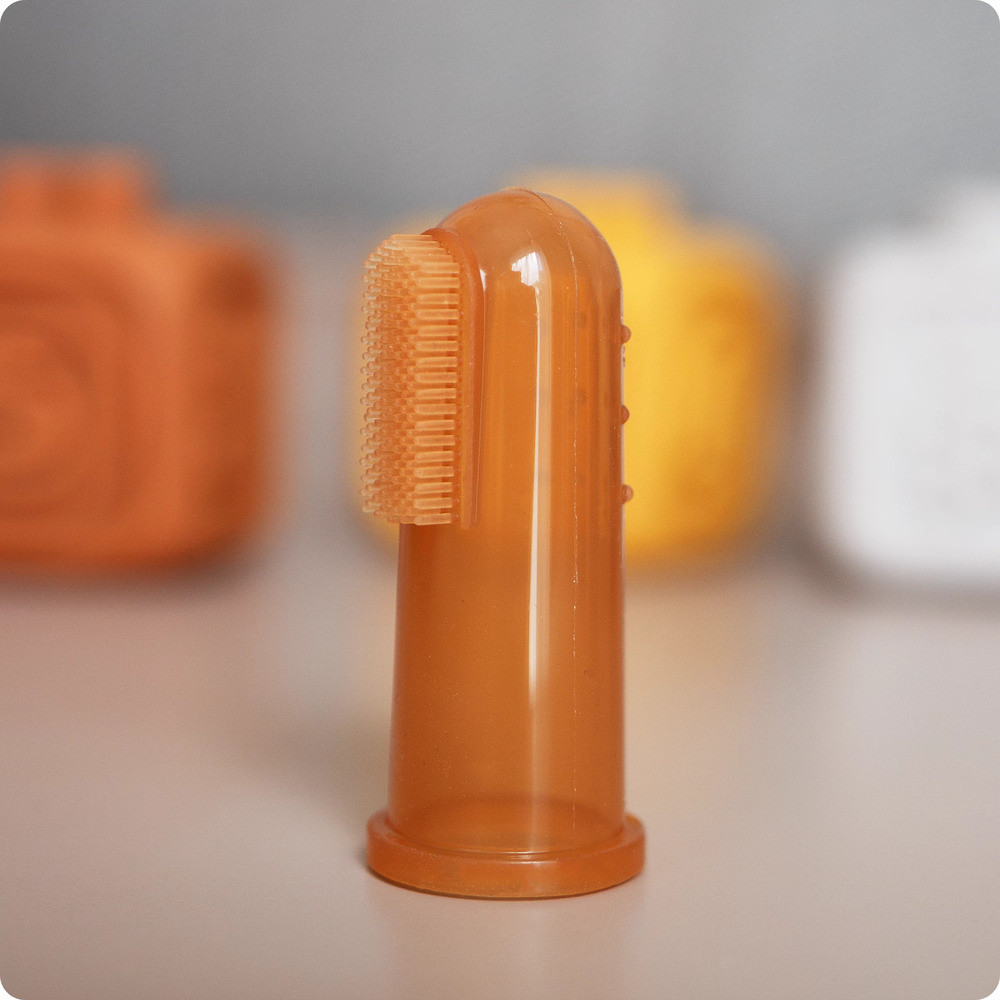 Spazzolino da dito in silicone Blomka