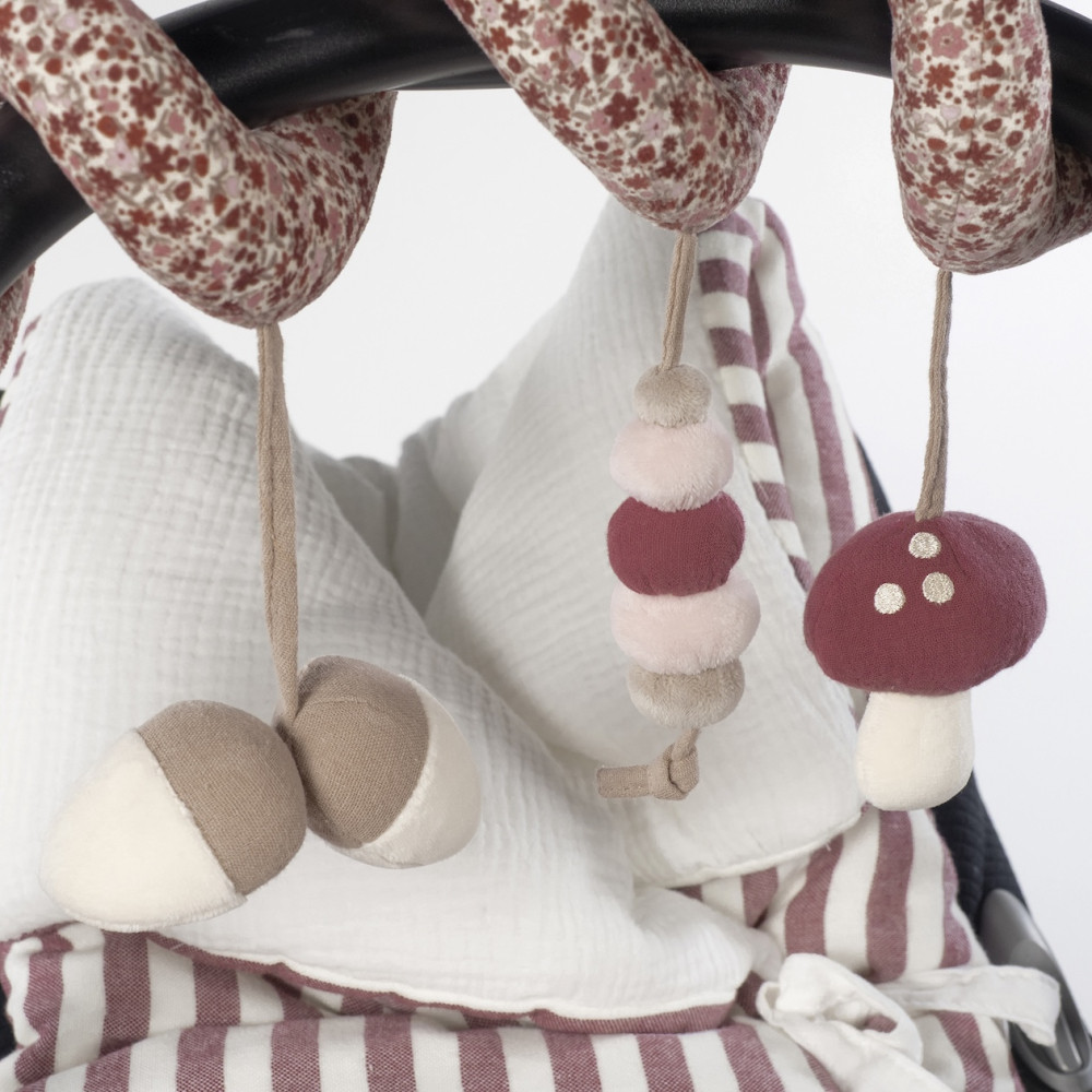 Kirschblüten-Eichhörnchen-Aktivitätsspielzeug