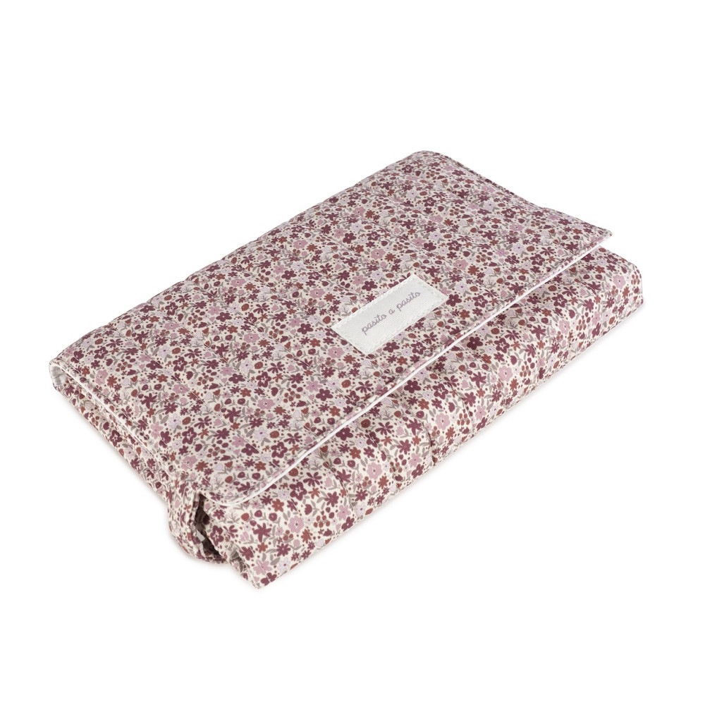 Wickeltisch mit Kirschblüten