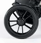 Hinterrad des Cam Globetrotter Kinderwagens