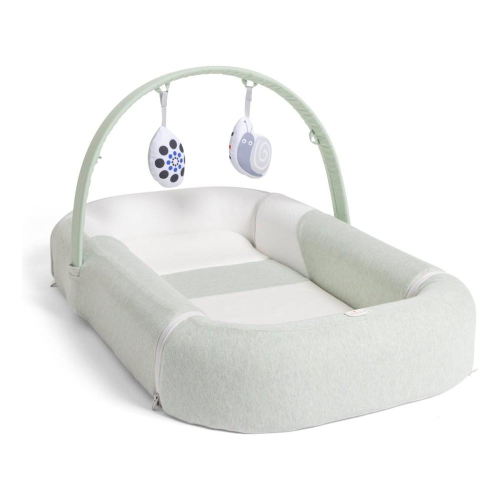 Réducteur de lit bébé 4 en 1 Chicco MUMMY POD avec barre de jeu