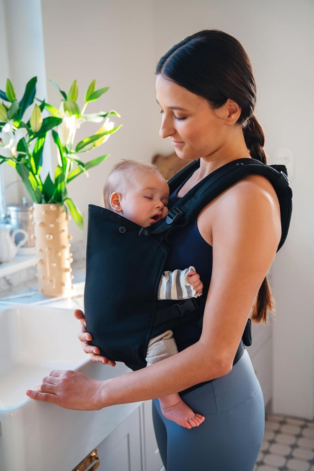 Marsupio MoMi COLLET fino a 20 Kg. Black